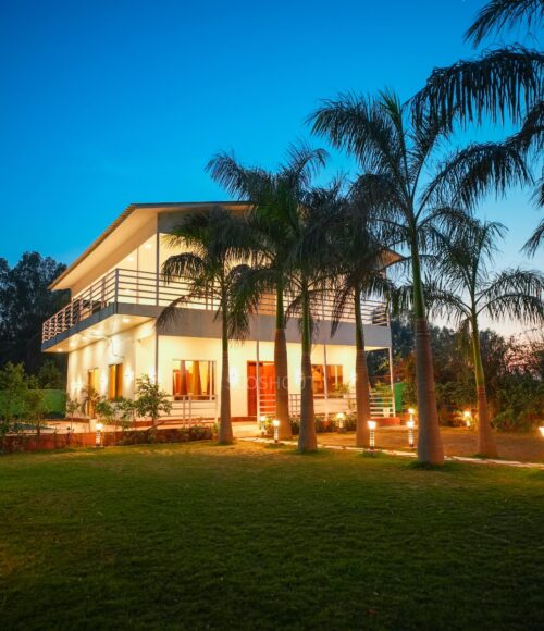Best farmhouse in Noida