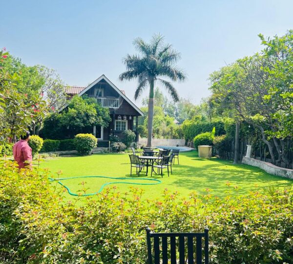 Farmhouse in noida for sale